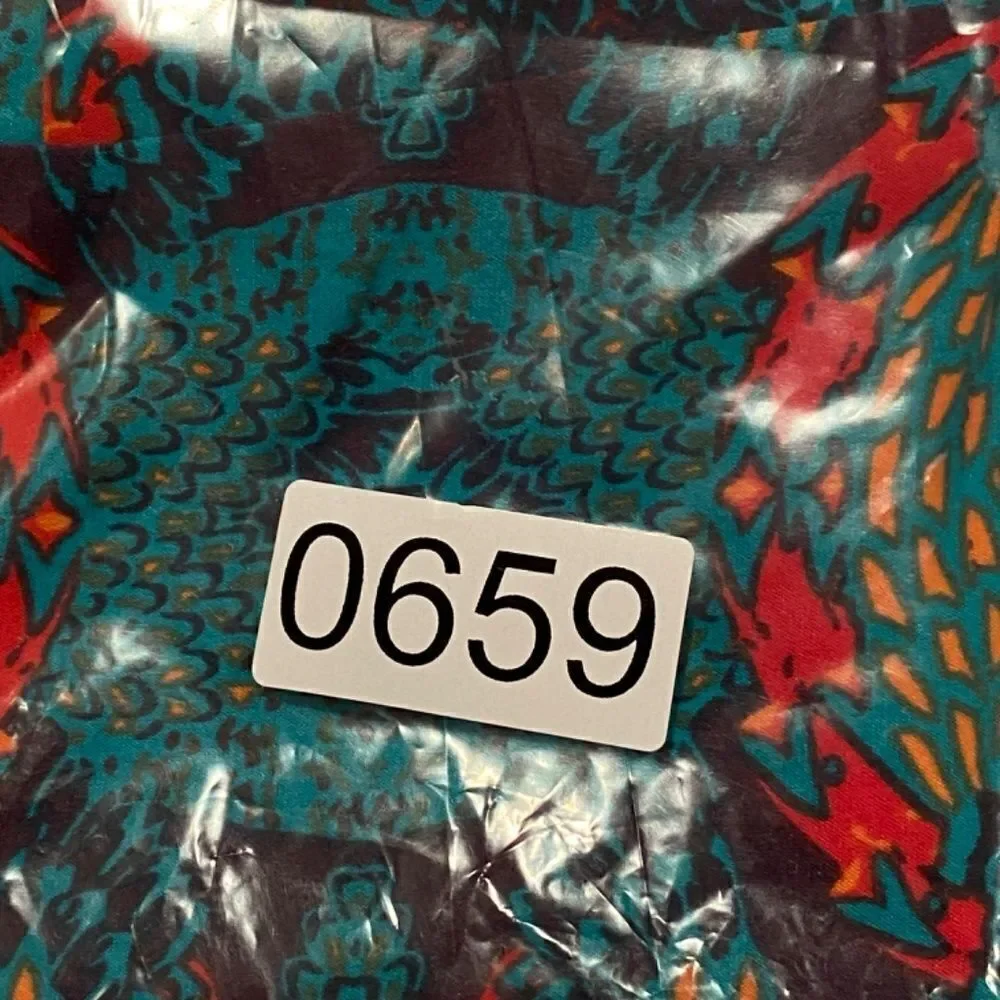 0659 LulaRoe Kids Leggings S/M Abstract Movement Print Green and Blue New